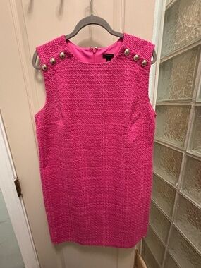 Ann Taylor Pink Tweed Sleeveless Shift Dress with Gold Buttons Size 14